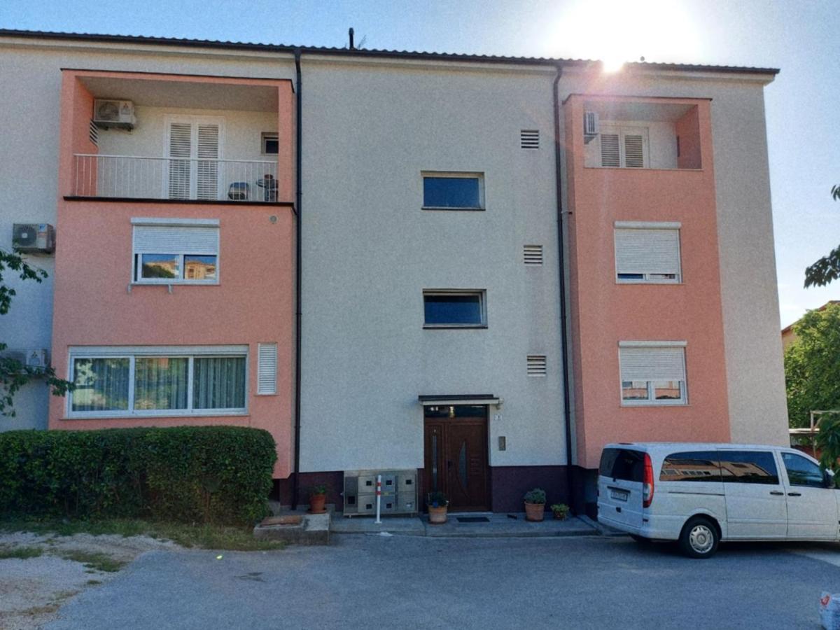 Kate Apartment Rovinj Bagian luar foto